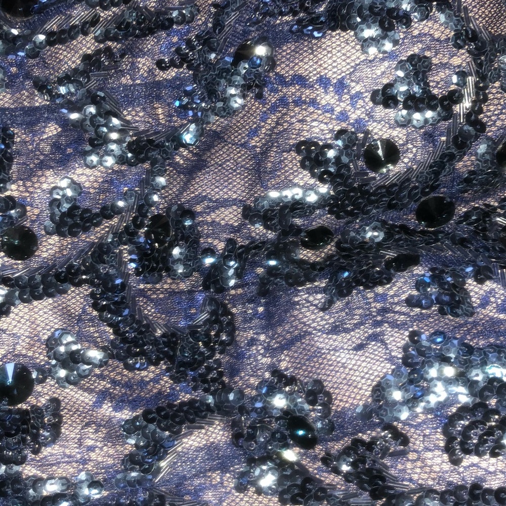 Dress - Picture 4 of 4